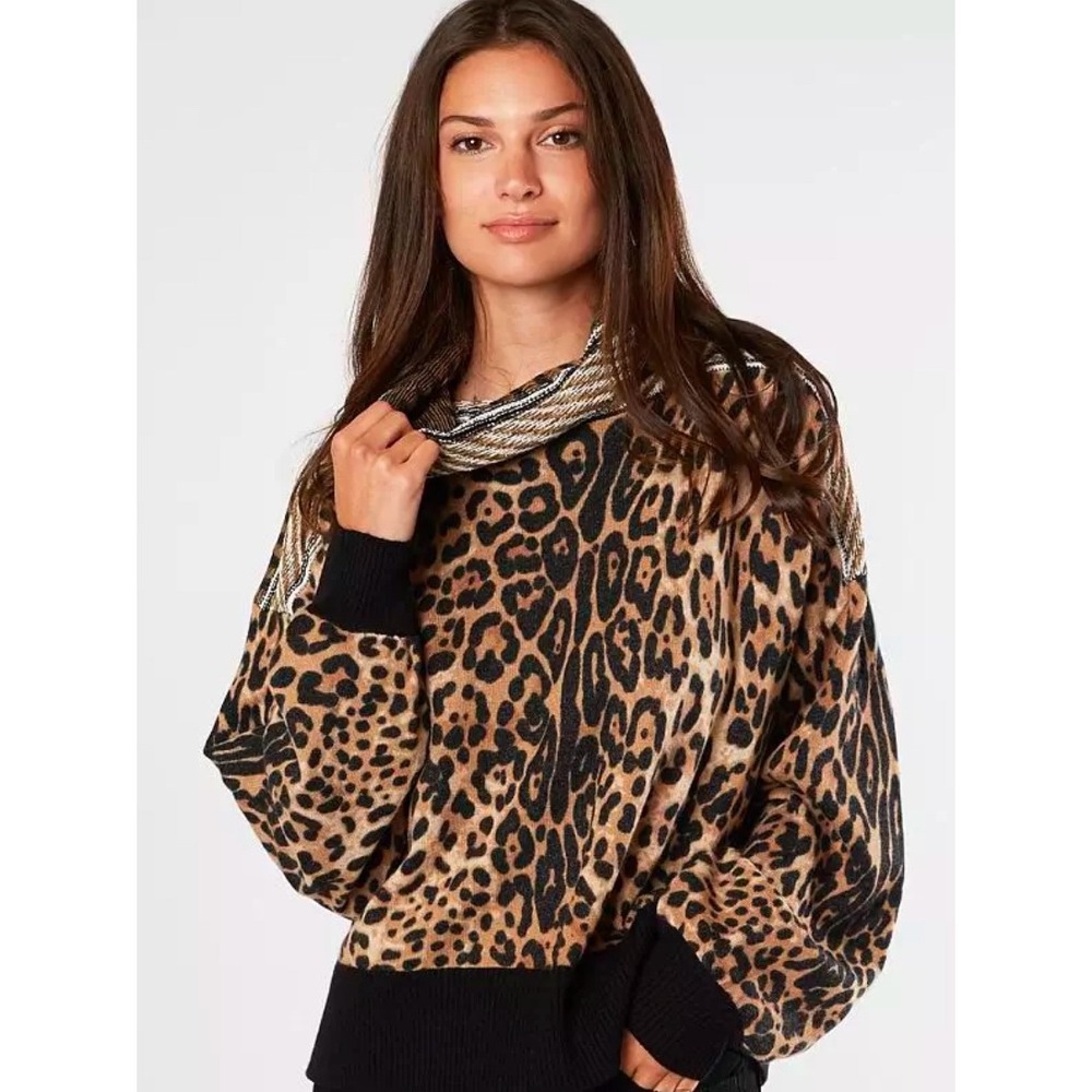 Gimmicks BKE Leopard Print‎ Cowl Neck Dolman Sleeve Top Herringbone Trim XS